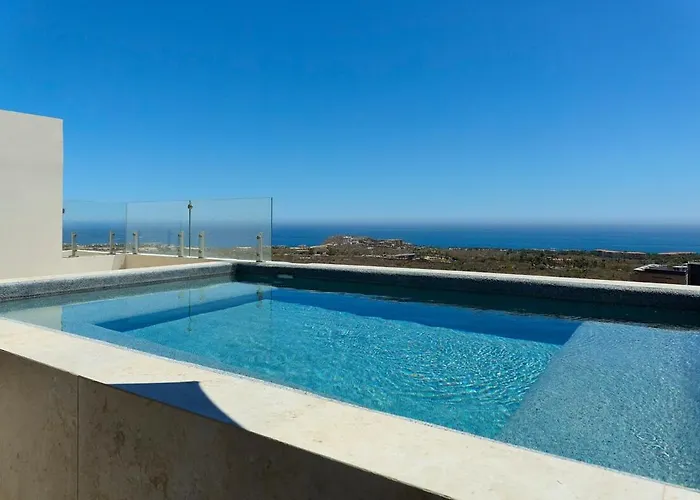 Penthouse Paradise, Arch & Ocean Views, Private Pool! Apartment *