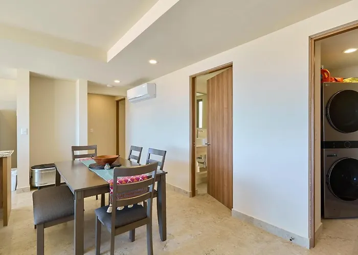 Apartment Penthouse Paradise, Arch & Ocean Views, Private Pool!